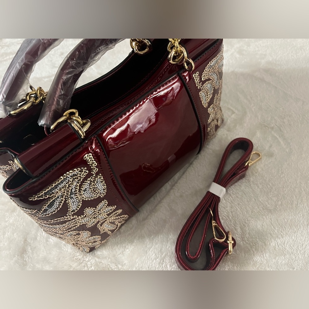 Sold Nevenka patent handbag NEW - Picture 9 of 12